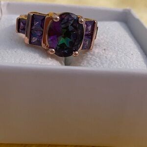 Elegant Purple and Gold Women's Ring